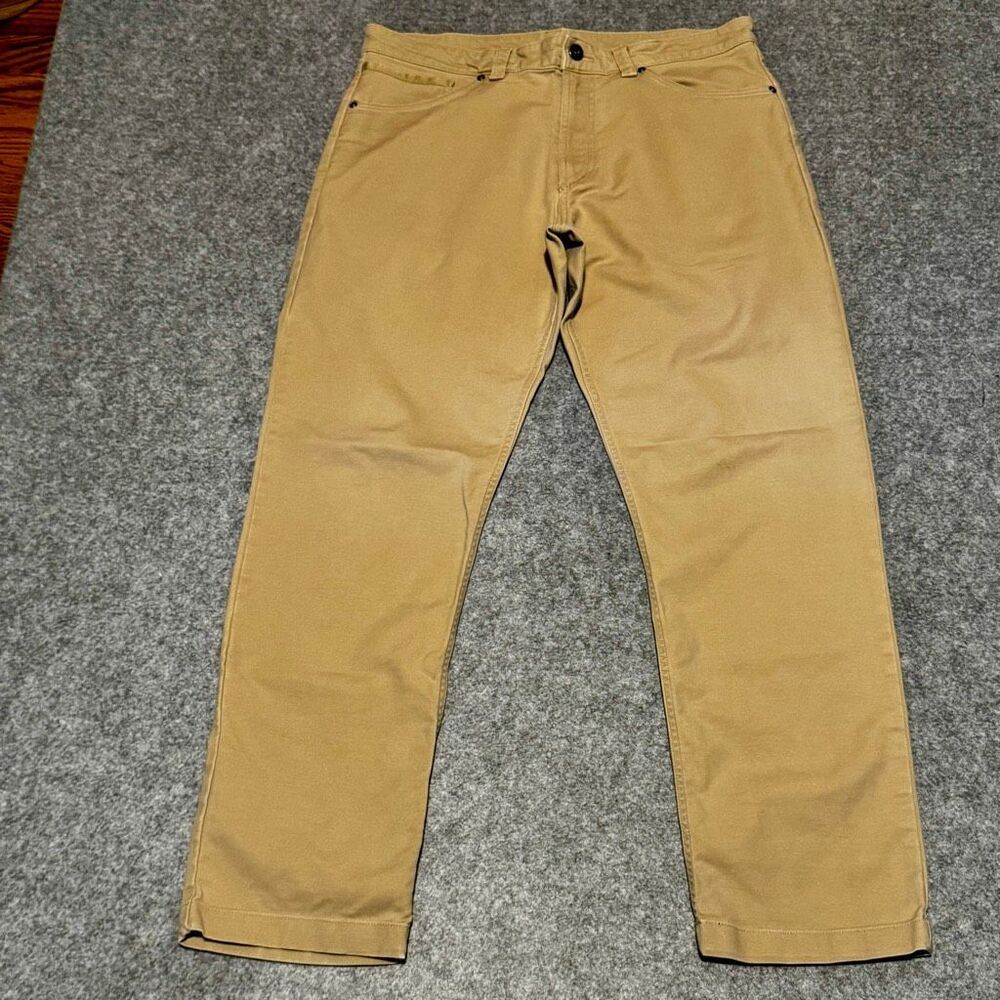 The North Face Tan Stretch Chino Pants. Size 34.